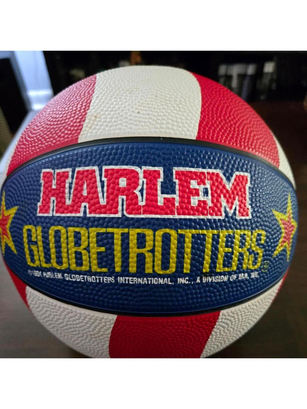 Harlem Globetrotters 94 game ball
